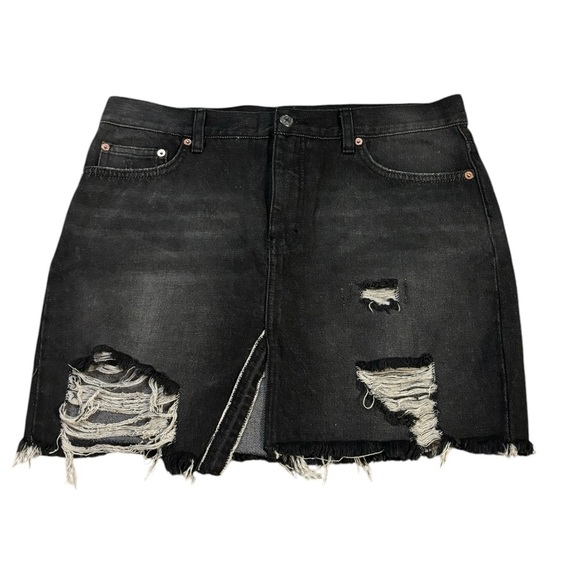 We The Free Dresses & Skirts - We The Free Distressed Denim Miniskirt Black Size 29‎